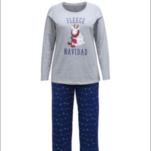 NWT- Women's Fleece Navidad Family Pajama Set - Picture 3 of 4